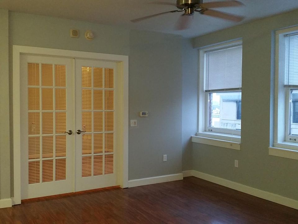 2nd image of 106 E 3rd St Unit 1021