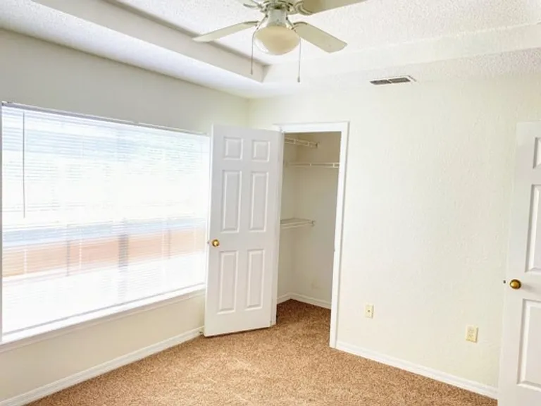 18001 Richmond Place Dr #836 — Photo 14