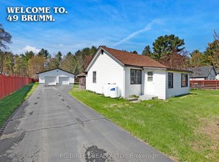 49 Brumm Rd, Petawawa, ON K8A7G6