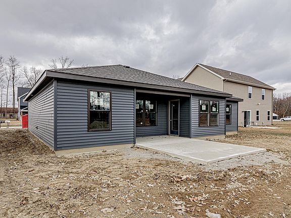 5th image of 573 Valley River Dr