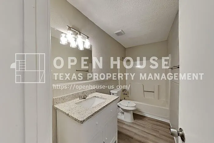 1052 Fairview Dr — Photo 16