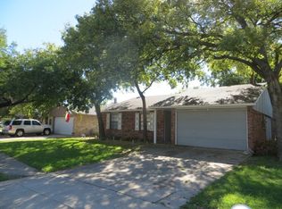 1301 Independence Trl, Grand Prairie, TX 75052