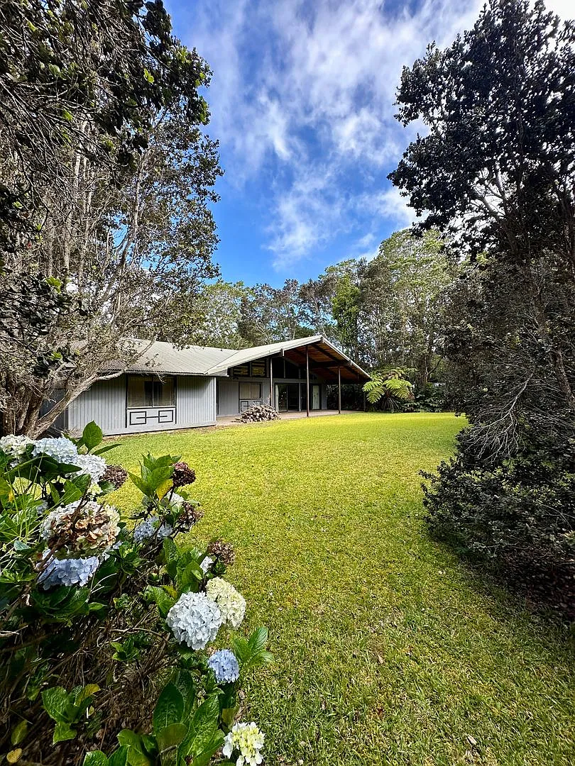Volcano Golf Course - 3 Bedroom Home — Photo 2