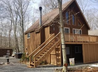 641 Maxatawny Dr, Pocono Lake, PA