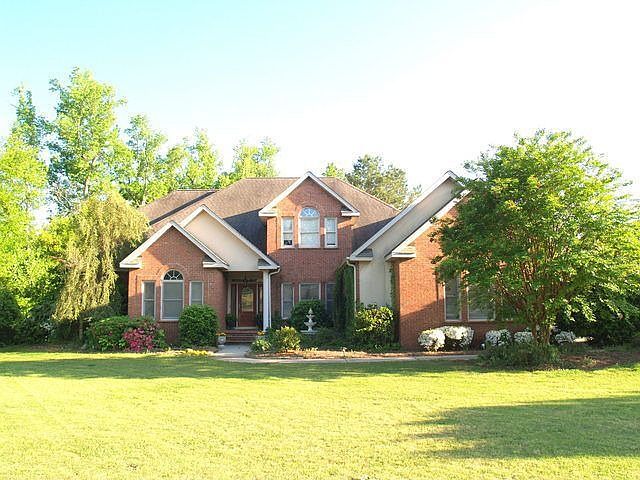 2nd image of 610 Oakmonte Cir