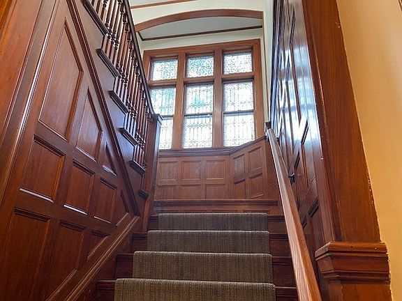 4th image of 56 Vinton St #4