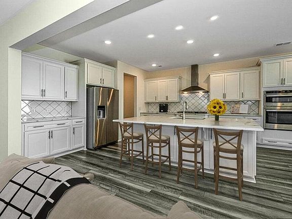 3rd image of 354 Parish Farms Dr