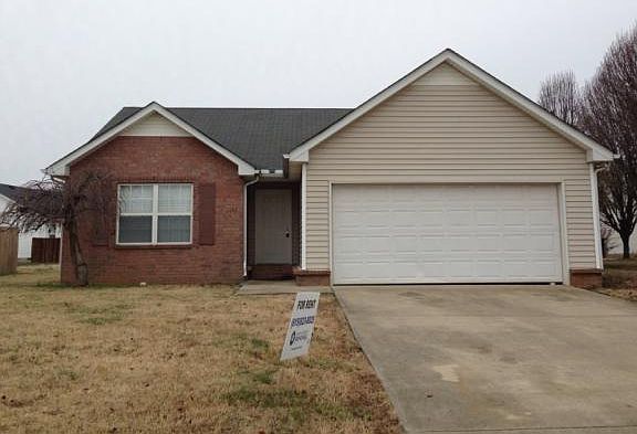 3rd image of 1444 Saint Andrews Dr