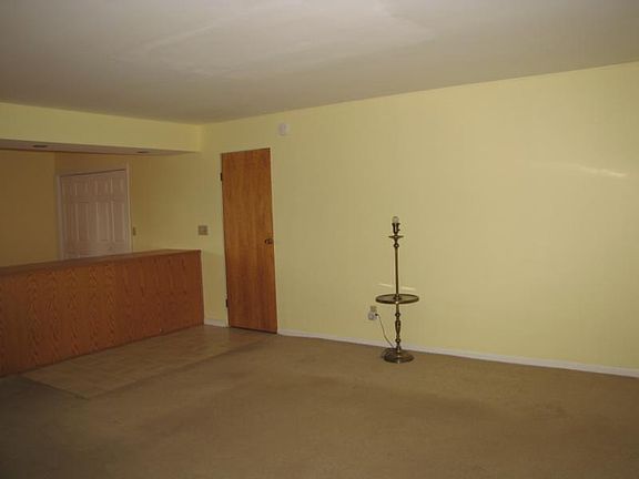 5th image of 1649 Parkway Dr