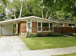 5832 Bayonne Ave, Haslett, MI 48840