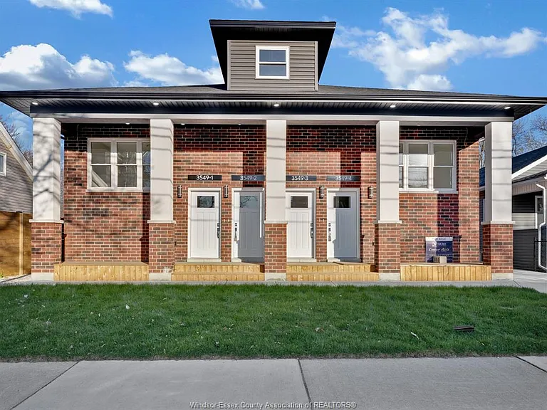 3549 Peter St #4 — Photo 3
