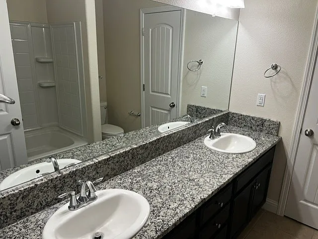 315 W Maclure Ave — Photo 10