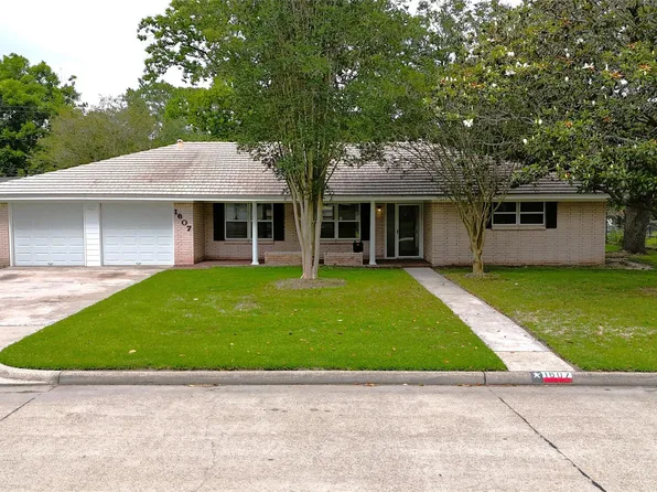 1607 McFarland St, Baytown, TX 77520