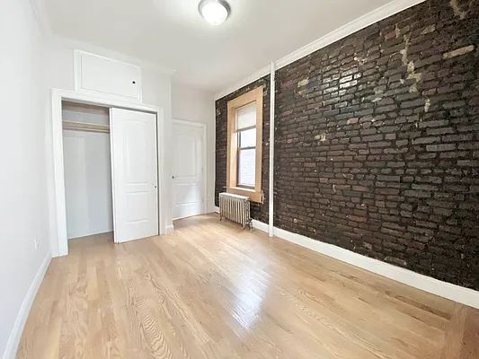 Rented by Bond New York | media 23