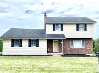 4499 Stephanie Dr, Bethlehem, PA 18020