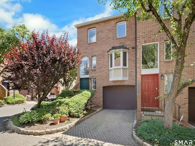 118 Forest Street #118, Stamford, CT, 06901