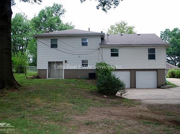 3rd image of 8828 E 62nd St