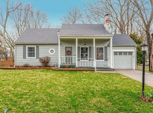 8746 Sleepy Hollow Rd, Kansas City, MO 64114