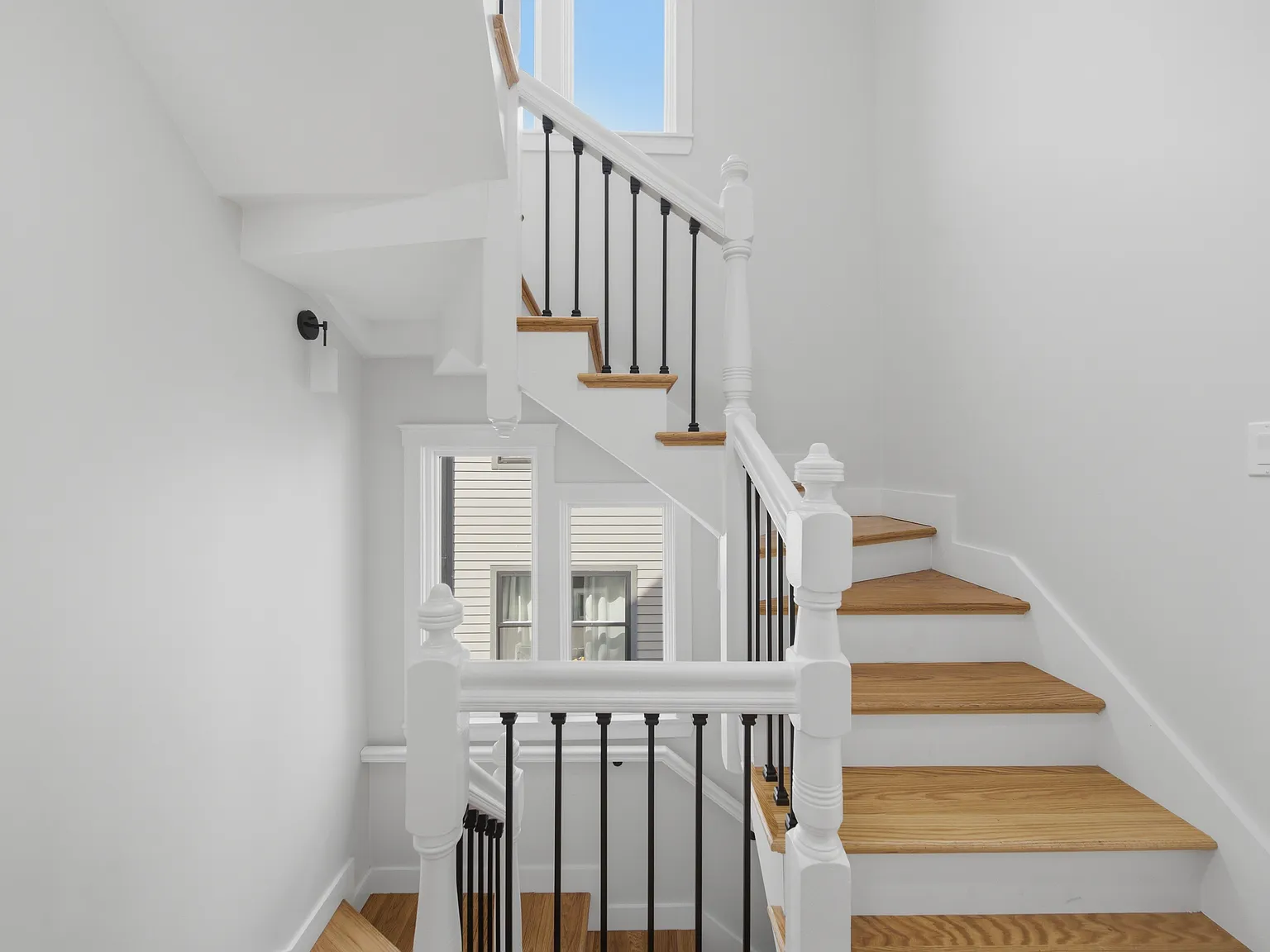 3 bed, 1600 sqft, $5,400 — Photo 3