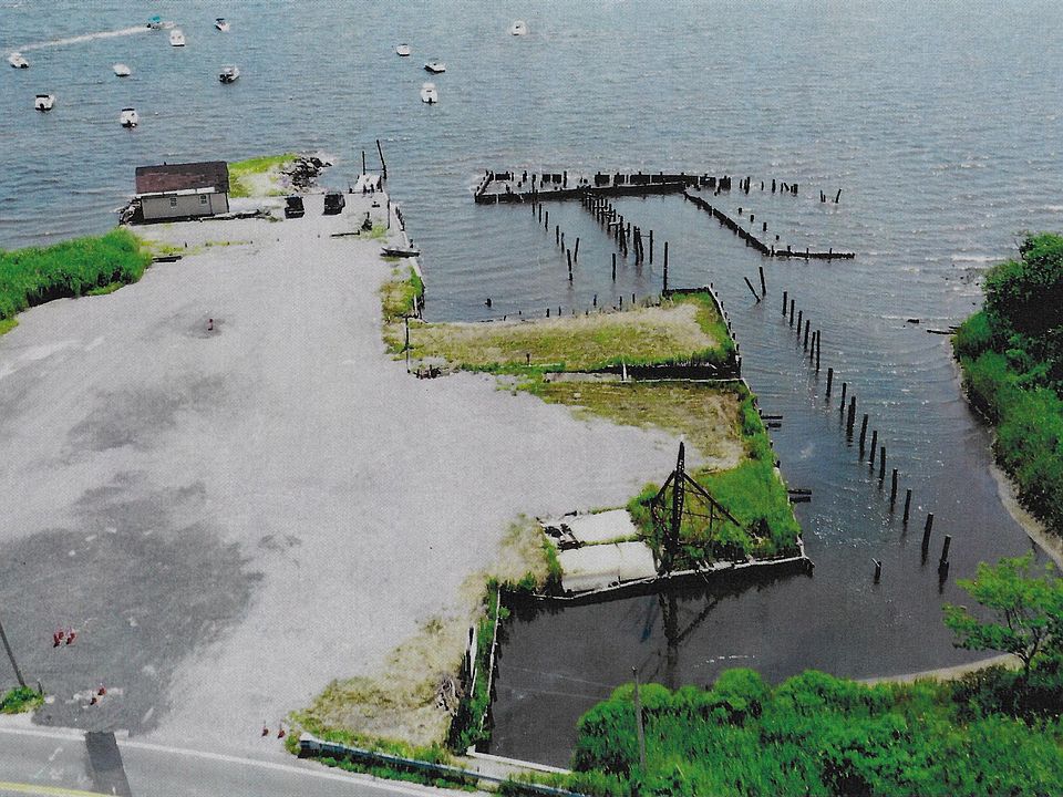 1st image of 199 Bayview Ave