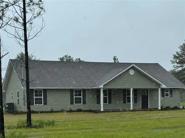 17530 S Post Rd S, Waynesville, GA 31566