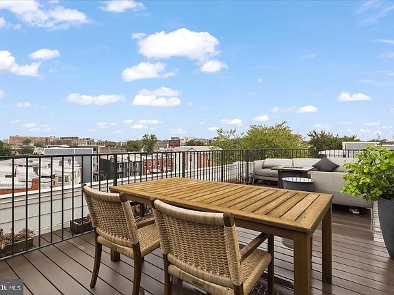 4th image of 770 Park Rd NW #203