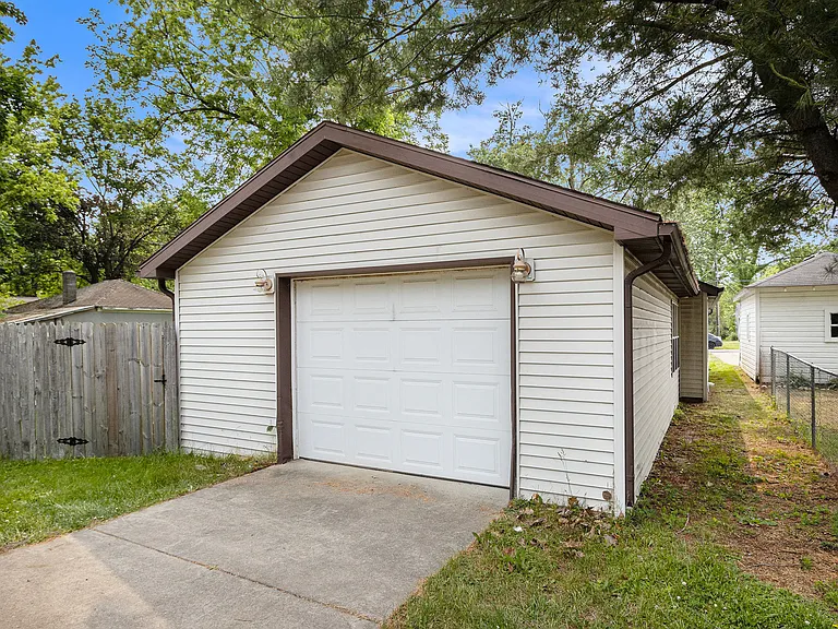 3515 Adams St — Photo 3