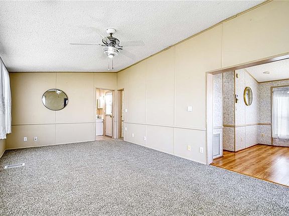4th image of 21 Onyx DR #21-O