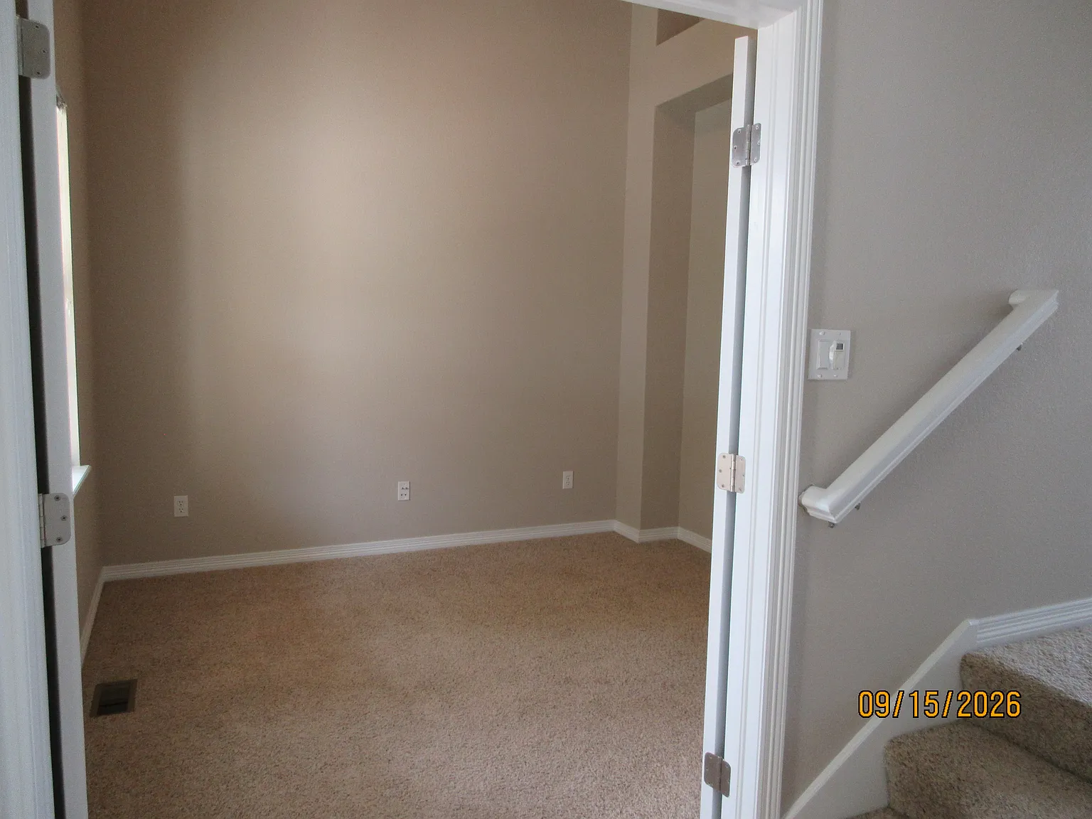 Newer House Near Golf Course — Photo 4