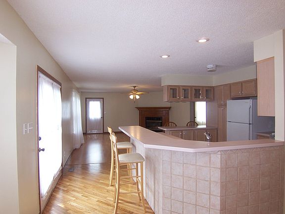 Kitchen to FR