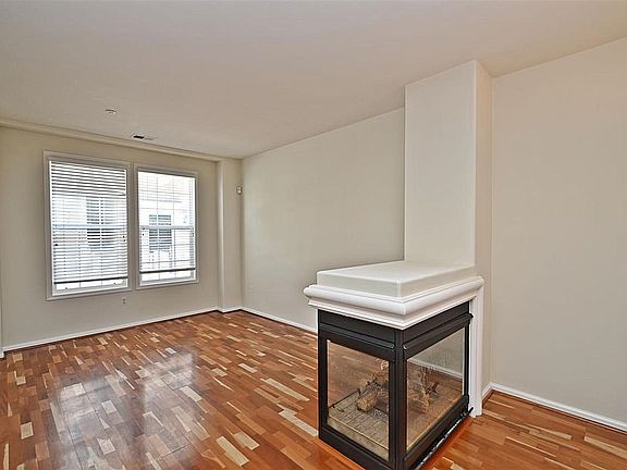5th image of 4531 Brannigan St