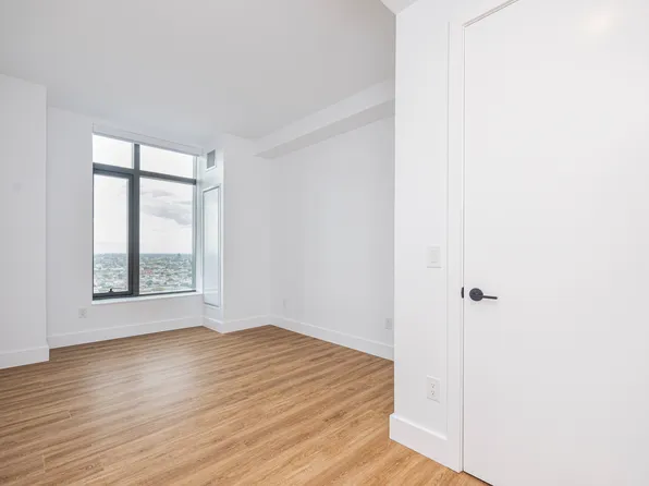 2230 Cropsey Avenue image 9 of 70