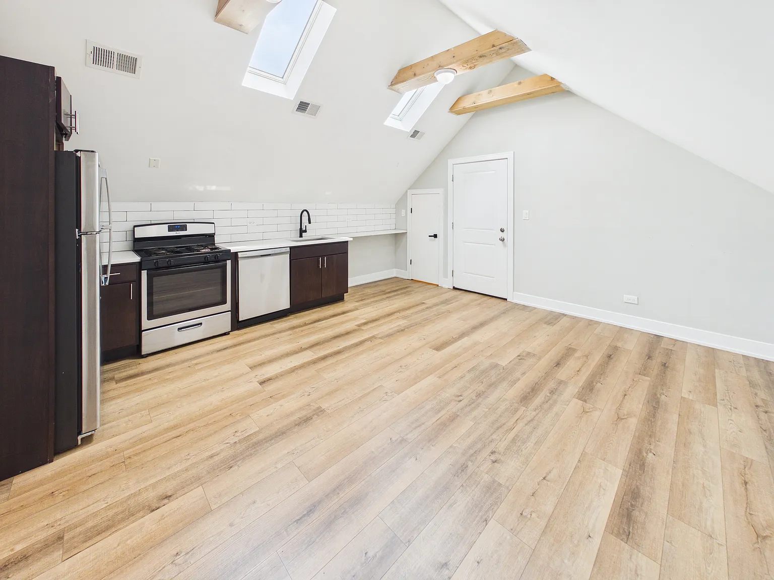 1 bed, 550 sqft, $1,495 — Photo 4