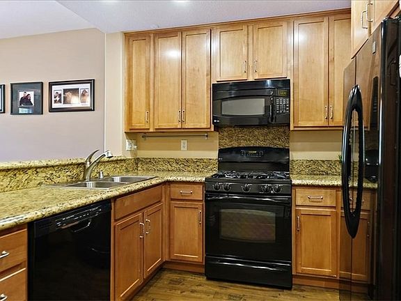 5th image of 28565 Herrera St
