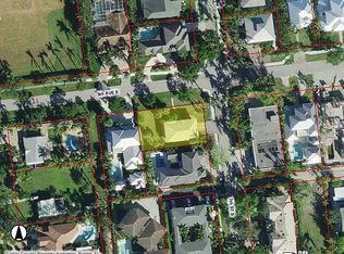 670 9th Ave S, Naples, FL 34102