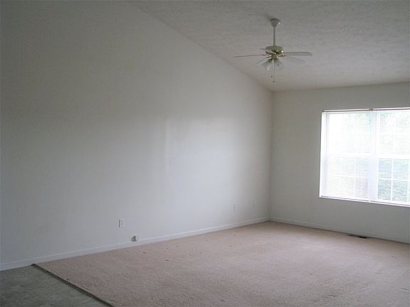 4th image of 505 Joshua Dr