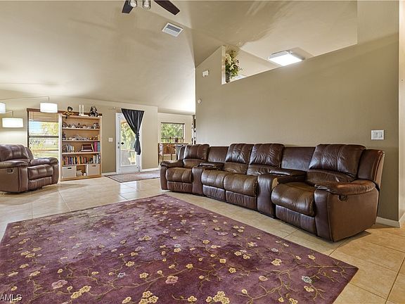 4th image of 1314 NE 22nd Pl