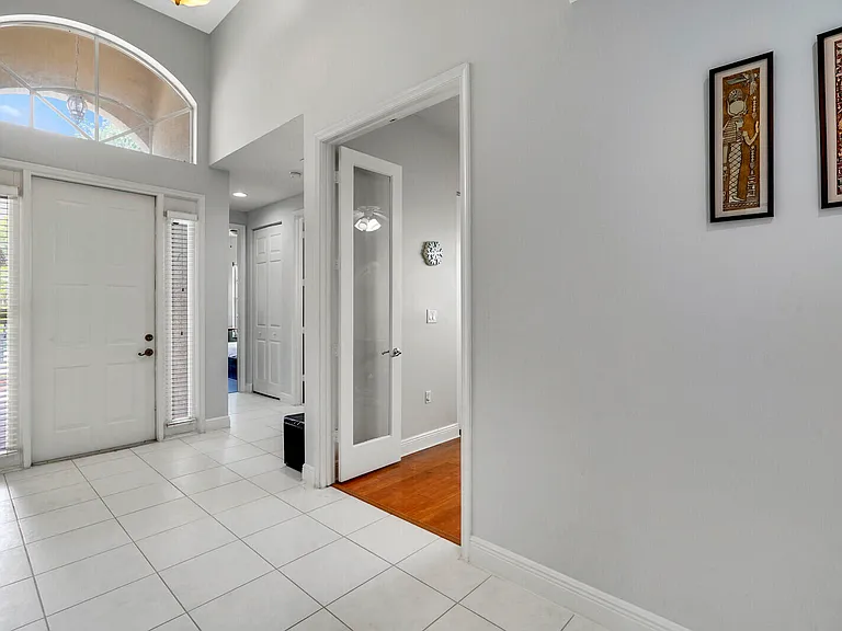 19084 Skyridge Cir — Photo 4