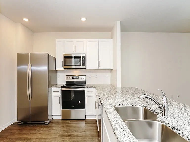 48 Center Grande Rd — Photo 4