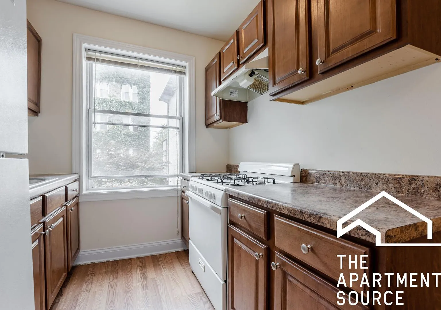 2601 N Kimball Ave — Photo 1