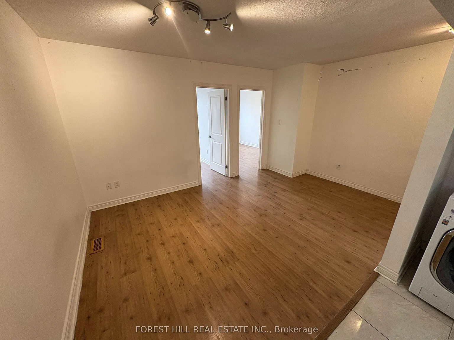2 bed, $2,000 — Photo 3