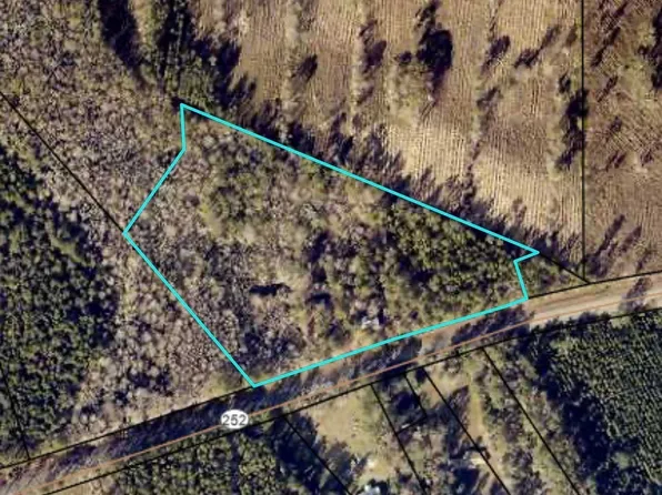 2750 Burnt Fort Rd, White Oak, GA 31568