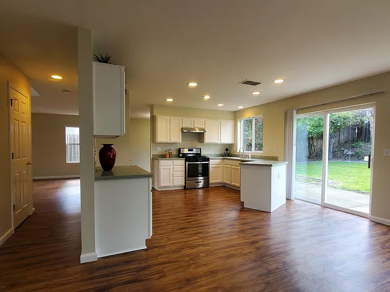 4234 Crazy Horse Rd — Photo 9