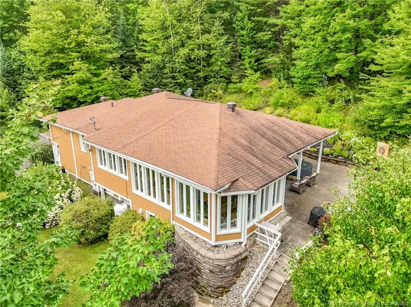 5 Thorne Dr, Kingsclear, NB E3E 1P6