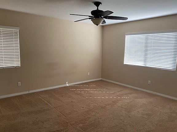 5th image of 2702 Vine St