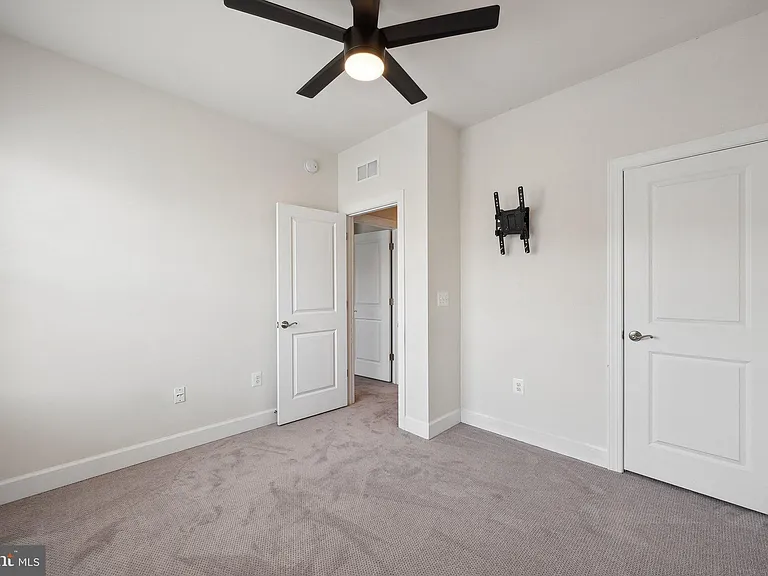 13827 Litespeed Way — Photo 21