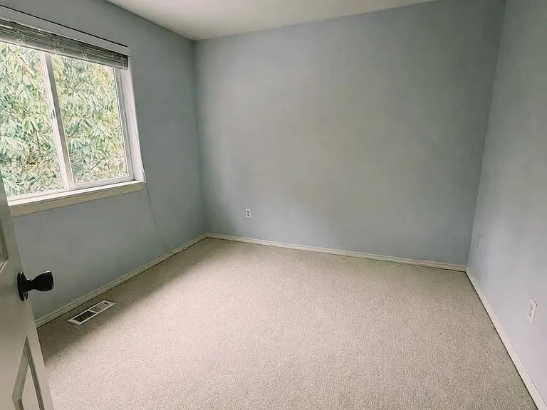 18946 SW Christopher Dr — Photo 13