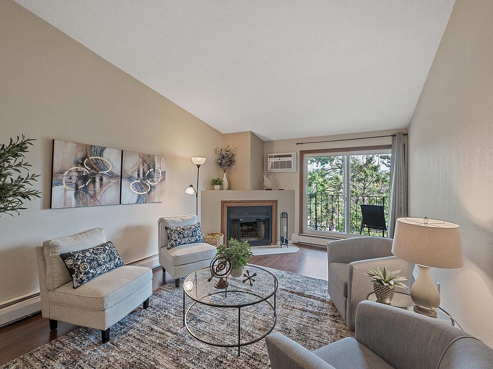 1st image of 3425 Golfview Dr APT 315