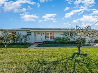 464 Penguin Dr, Satellite Beach, FL 32937