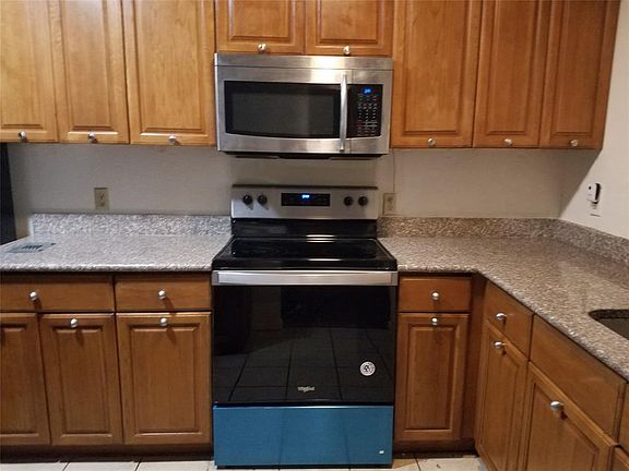 2nd image of 1310 Summerwood Ln